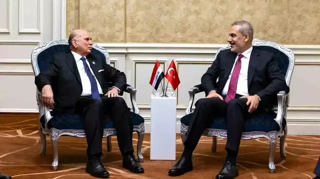 الدوحة.. وزيرا خارجية تركيا والعراق يبحثان قضايا الأمن الإقليمي