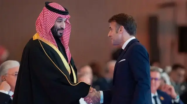 Лидеры Саудовской Аравии и Франции обсудили международные и региональные инициативы.