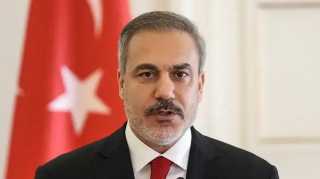 فيدان يهنئ الشعب السوري بـ"عيد التحرير"