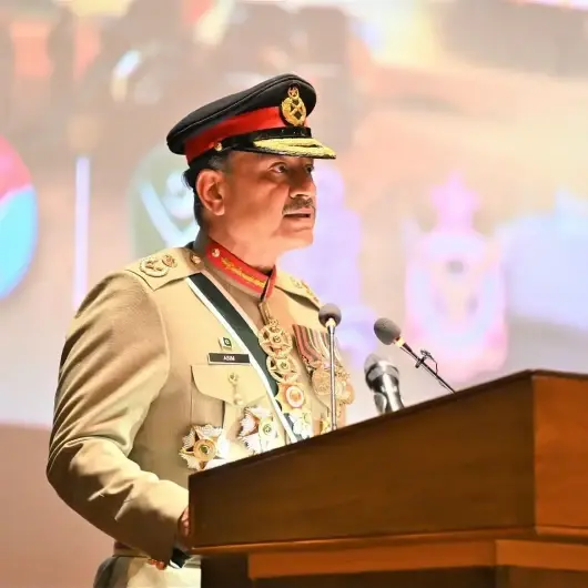 افغان طالبان کے پاس خوارج یا پاکستان میں سے کسی ایک کے انتخاب کے سوا کوئی آپشن نہیں: چیف آف ڈیفینس فورسز جنرل عاصم منیر کا خطاب