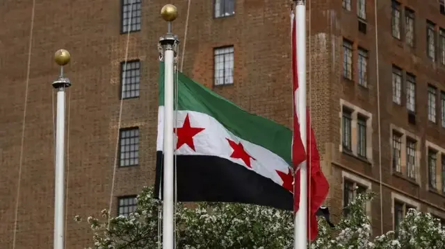 عام على "التحرير".. انفتاح دولي على سوريا ونأي إيراني وإسرائيلي 