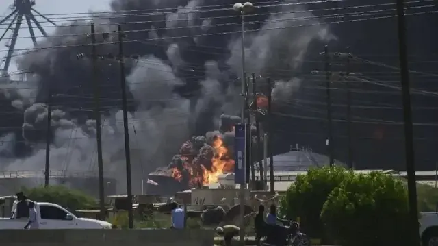 L'armée a accusé à plusieurs reprises les FSR de lancer des frappes de drones sur Heglig, ce qui, en août 2025, avait conduit à la suspension de l'activité du site.
