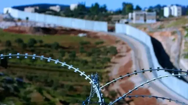 بكلفة 1.7 مليار دولار.. الاحتلال الإسرائيلي يبدأ بناء جدار على الحدود مع الأردن