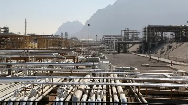 Syria and Saudi Arabia sign oil and gas development agreements