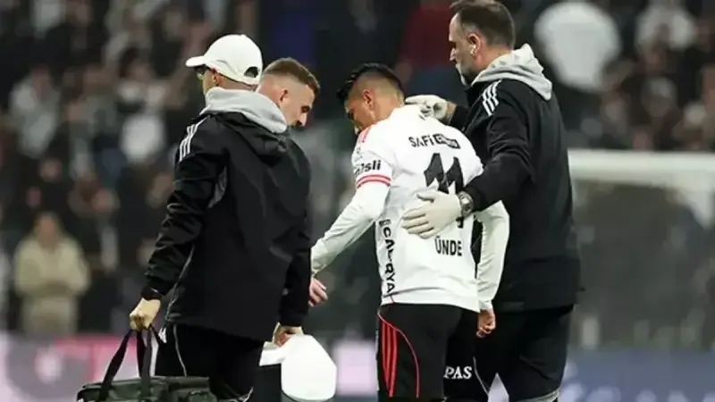 Cengiz Ünder maça devam edememişti.