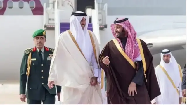 Эмир Катара шейх Тами́м бин Хамад Аль Тани и наследный принц Саудовской Аравии Мухаммед бин Салман