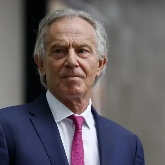 فايننشال تايمز: اعتراض عربي وإسلامي يبعد بلير عن خطة غزة