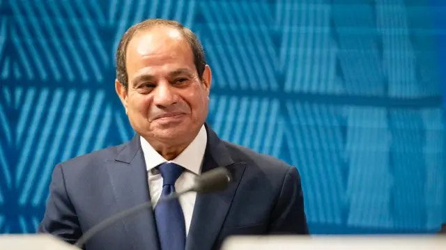 Le président égyptien Abdel Fattah al-Sisi a tenu une conférence de presse à la suite des accords conclus entre l'Union européenne et l'Égypte, à Bruxelles, le 22 octobre 2025.