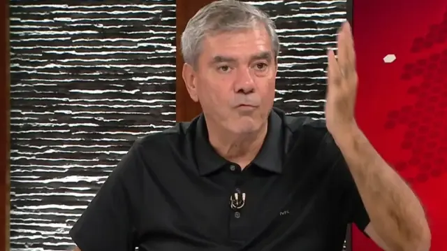 Yılmaz Özdil'den Uğur Dündar'a sert sözler: Kahraman gazeteci ayaklarına yatması utanç verici