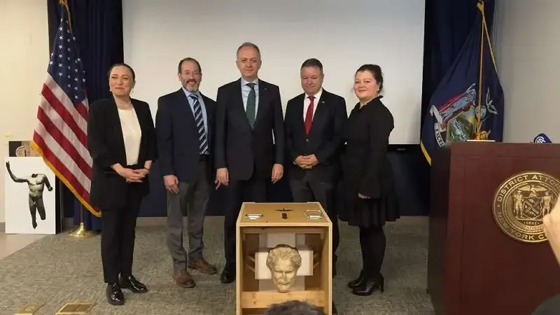 Boubon’un kayıp imparatoru, mermer Demosthenes başı ve düver pişmiş toprak levhaları türkiye’ye dönüyor!