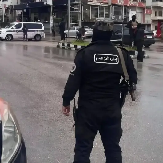 اللاذقية.. توقيف طيار بالنظام البائد عضو لجنة "البراميل المتفجرة"