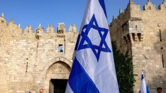 La Slovénie a vivement dénoncé lundi l’intrusion des autorités israéliennes dans les locaux de l’UNRWA.