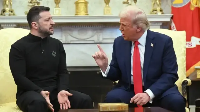 Президент США Дональд Трамп и президент Украины Владимир Зеленский в Овальном кабинете.