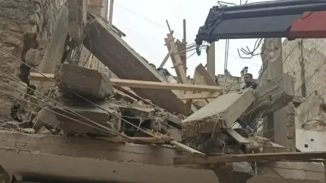 سوريا.. انهيار مبنى قيد الإنشاء في حلب وفرق الإنقاذ تبحث عن عالقين