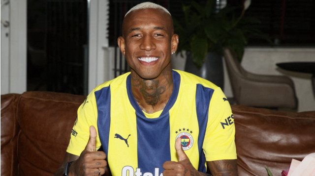 Fenerbahçe Anderson Talisca'yı kadrosuna kattı