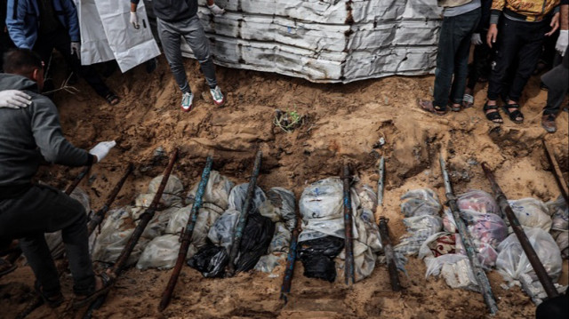 Le bilan des victimes atteint 48 222, alors que de nouveaux corps sont extraits des décombres à Gaza, le 12 février 2025.