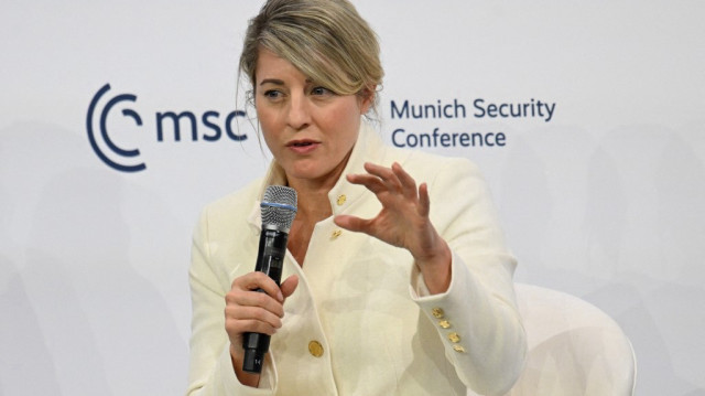 La ministre canadienne des Affaires étrangères, Mélanie Joly, s'exprime lors de la 61e Conférence de Munich sur la sécurité (MSC) à Munich, dans le sud de l'Allemagne, le 15 février 2025.