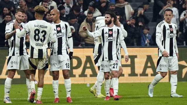 Beşiktaş, Trabzonspor galibiyetiyle puanını 38'e yükseltti.