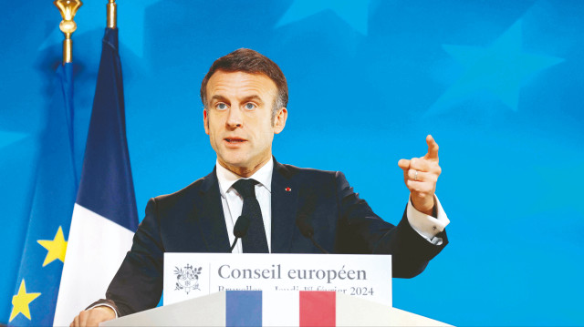 Macron.