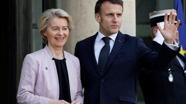 La Présidente de la Commission européenne Ursula von der Leyen et le Président français Emmanuel Macron, à Paris, en France, le 17 février 2025.