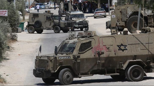 الضفة.. جيش الاحتلال يحاصر منزلا فلسطينيا في مخيم الفارعة