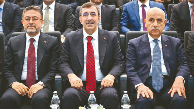 İbrahim Yumaklı,Cevdet Yılmaz, Vahit Kirişci.