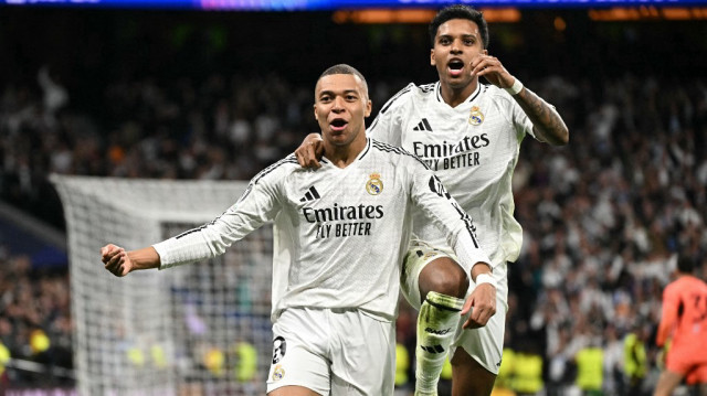 L'attaquant français du Real Madrid, Kylian Mbappé, lors du match de barrage de la Ligue des champions entre le Real Madrid et Manchester City au stade Santiago Bernabéu à Madrid, le 19 février 2025.