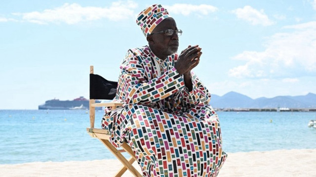 Le réalisateur malien Souleymane Cissé, pionnier du cinéma africain et primé à Cannes, est décédé à 84 ans à Bamako, le 20 février 2025.