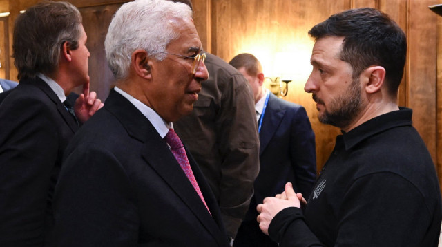 Le Président du Conseil Européen, Antonio Costa, et le Président ukrainien Volodymyr Zelensky, à Munich, en Allemagne, le 14 février 2025.