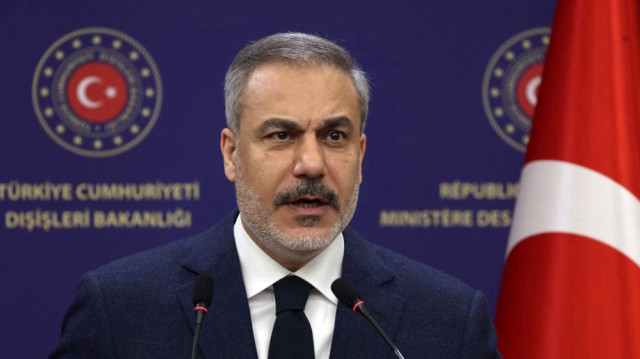 Le ministre turc des Affaires étrangères, Hakan Fidan, lors d'une conférence de presse conjointe avec son homologue russe à Ankara, le 24 février 2025.