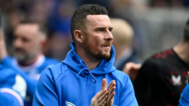 Barry Ferguson, futbolculuk kariyerinde Rangers'ta forma giymişti.