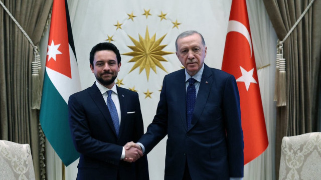 Le Président Recep Teyyip Erdogan a reçu le prince héritier Al Hussein Bin Abdullah II du Royaume hachémite de Jordanie au complexe présidentiel.
