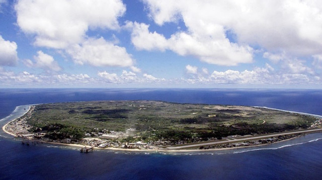 Face à la montée des eaux, Nauru propose sa nationalité pour 105.000 dollars afin de financer le déplacement de sa population menacée par le changement climatique, le 26 février 2025.