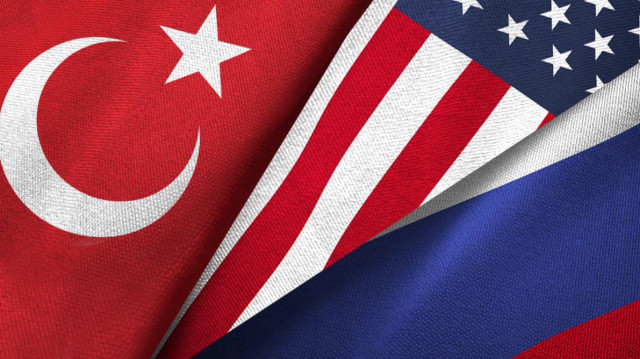 Une délégation russe s’est rendue jeudi à la résidence du consulat général américain à Istanbul pour une réunion portant sur le fonctionnement de leurs ambassades respectives.