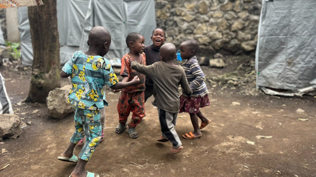 L'Est de la RDC est le théâtre d'une crise sécuritaire majeure, le groupe rebelle armé M23 ayant pris le contrôle des villes stratégiques de Goma, chef-lieu de la province du Nord-Kivu, et de Bukavu, capitale provinciale du Sud-Kivu, après une offensive éclair dans la zone.