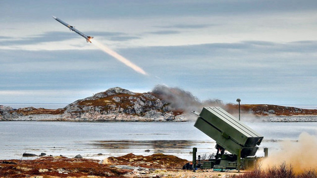 Face à la menace croissante de la Russie, le Danemark accélère l’acquisition d’un système de défense antiaérienne, qui pourrait être opérationnel dès 2026.