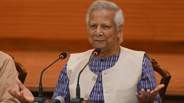 Le professeur Muhammad Yunus, conseiller principal, s'exprime lors d'une réunion de la Commission nationale de recherche de consensus avec les partis politiques à l'Académie du service extérieur, le samedi 15 février 2025.