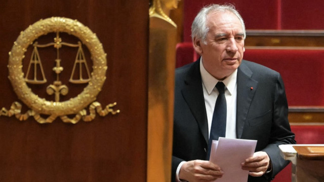 Le Premier ministre français, François Bayrou, assiste à une session parlementaire sur le projet de loi de finances 2025 et le budget de la sécurité sociale à l'Assemblée nationale, à Paris, le 3 février 2025.