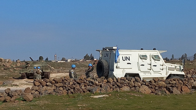 Les Nations unies mènent des opérations de déminage dans les hauteurs du Golan, dans le gouvernorat de Quneitra, en Syrie, le 28 janvier 2025.