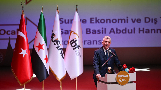 Le ministre turc du Commerce, Ömer Bolat, lors du sommet économique turco-syrien de Gaziantep, le 4 février 2025.