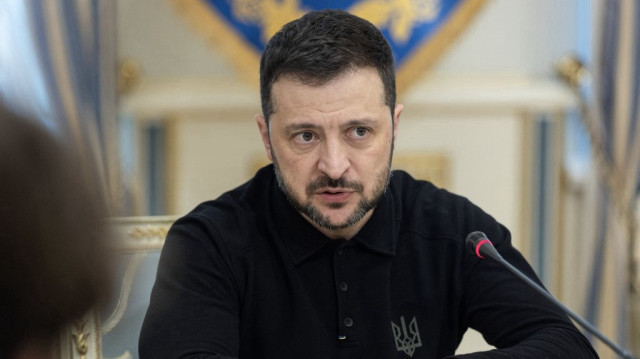 Le président ukrainien Volodymyr Zelensky s'exprimant lors d'une réunion avec le ministre britannique des affaires étrangères à Kiev, le 5 février 2025 .