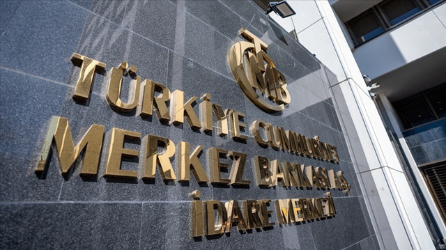 Yabancı para krediler için aylık yüzde 1 olan büyüme sınırı yüzde 0,5'e indirildi.