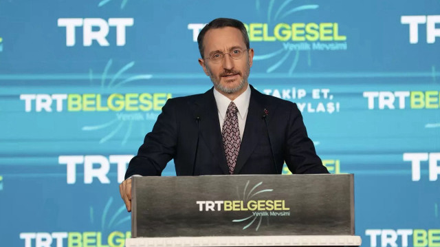 Fahrettin Altun, directeur de la communication de Türkiye, a qualifié ce documentaire de bien plus qu’une simple production, le décrivant comme “un appel à la conscience de l’humanité” et un moyen de lutter contre l’effacement de la vérité. 