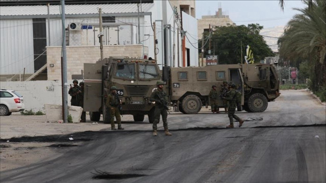 الاحتلال الإسرائيلي يصيب فلسطينيين اثنين جنوبي الضفة الغربية المحتلة