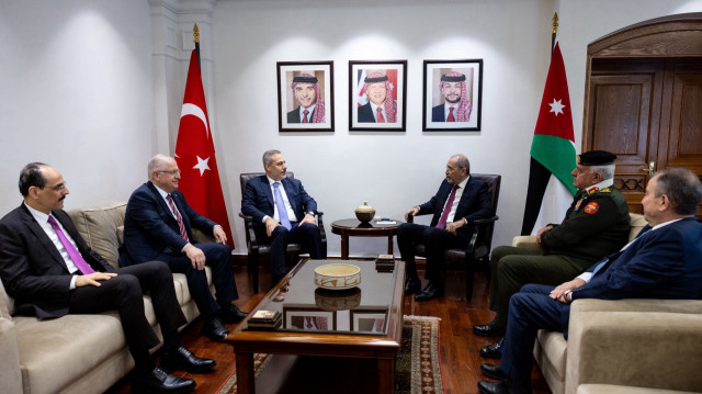 La Türkiye accorde une grande importance à une coopération étroite avec les pays de la région pour répondre aux menaces sécuritaires à l'intérieur et à l'extérieur de ses frontières.