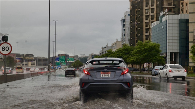 بين أمطار غزيرة وارتفاع تدريجي بالحرارة.. طقس متباين في 9 دول عربية