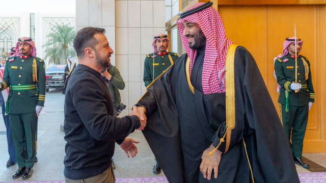 ابن سلمان وزيلينسكي يبحثان تطورات أزمة أوكرانيا ومساعي السلام