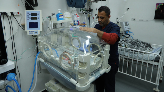 حياة على المحك.. أطفال غزة المرضى يواجهون الموت مع تشديد الاحتلال الحصار
