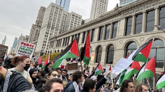 مئات يتظاهرون في شيكاغو للمطالبة بالإفراج عن ناشط فلسطيني