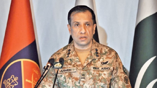 فوج کے ترجمان نے بتایا کہ بہت احتیاط سے یہ آپریشن کیا گیا تاکہ کسی بھی مسافر کو نقصان نہ ہو۔